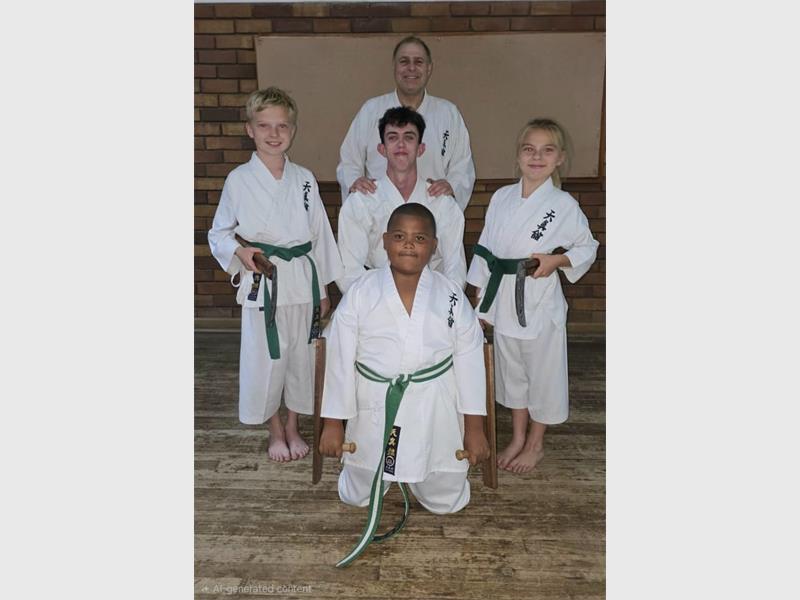 Die vier karate studente se toewyding het gelei daartoe dat die klein dorpies trots verteenwoordig word in Frankryk.