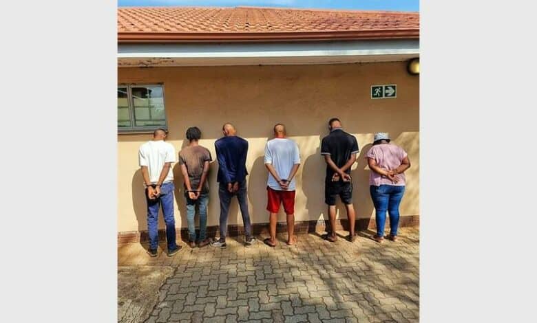 Six suspects were arrested for illegal firearms and drugs in Eden Park in a joint operation.