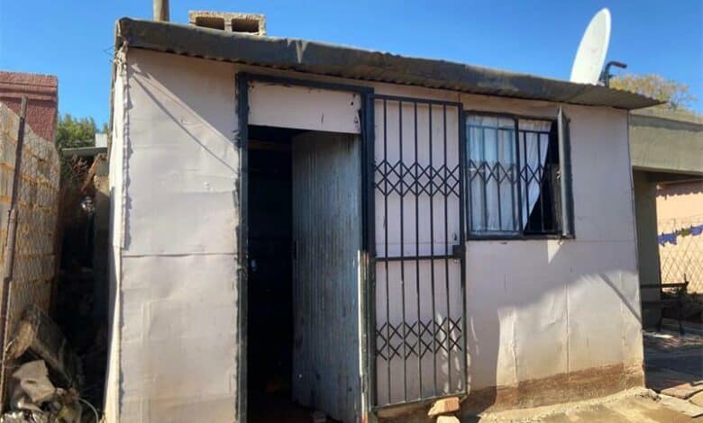 Empilisweni residents have been without electricity for over four weeks as winter bites and repairs stall over alleged threats to technicians.