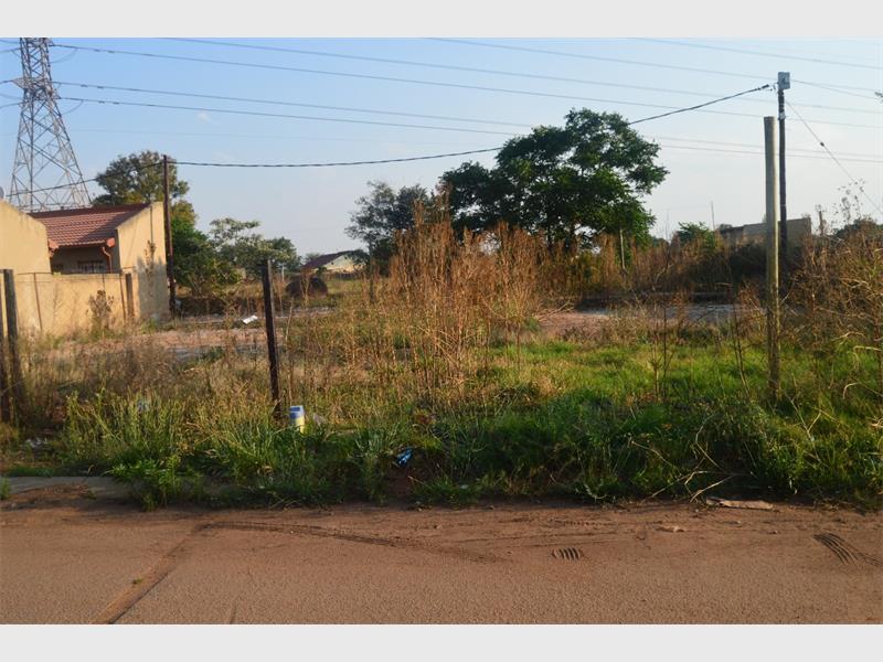 Two Mfundo Park families accuse the City of Ekurhuleni of neglect after their houses were demolished due to dolomite sinkholes, saying they have waited years for rehabilitation or rebuilding with no progress.