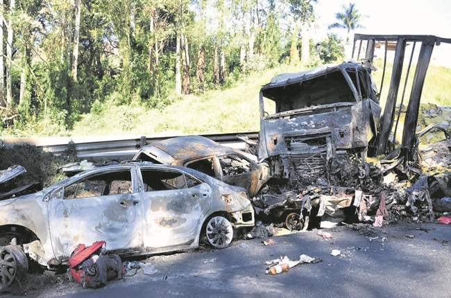 Horror weekend on KZN’s roads claims 20 lives | The Witness