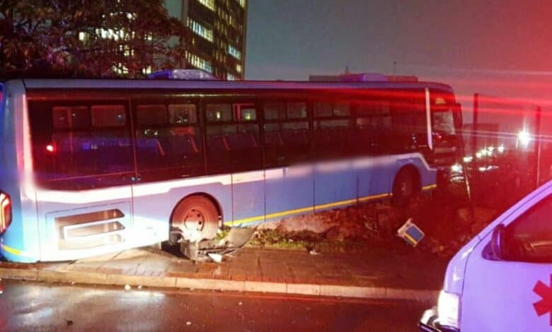 Durban CBD crash leaves two dead | The Witness