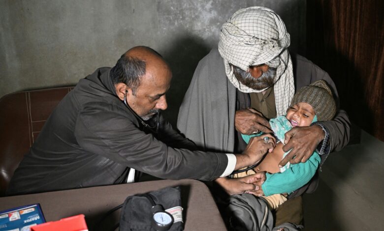 Pakistan Waheed L Pakistan battles legions of fake doctors | The Witness