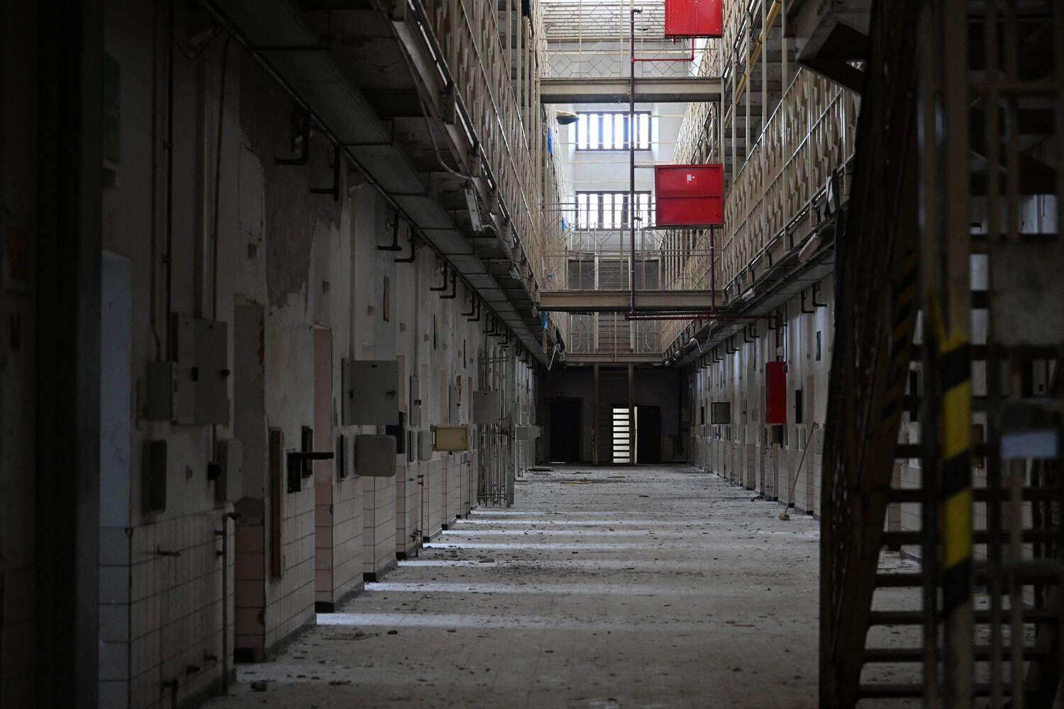 Belgian prison tour lays bare grim reality of life behind bars