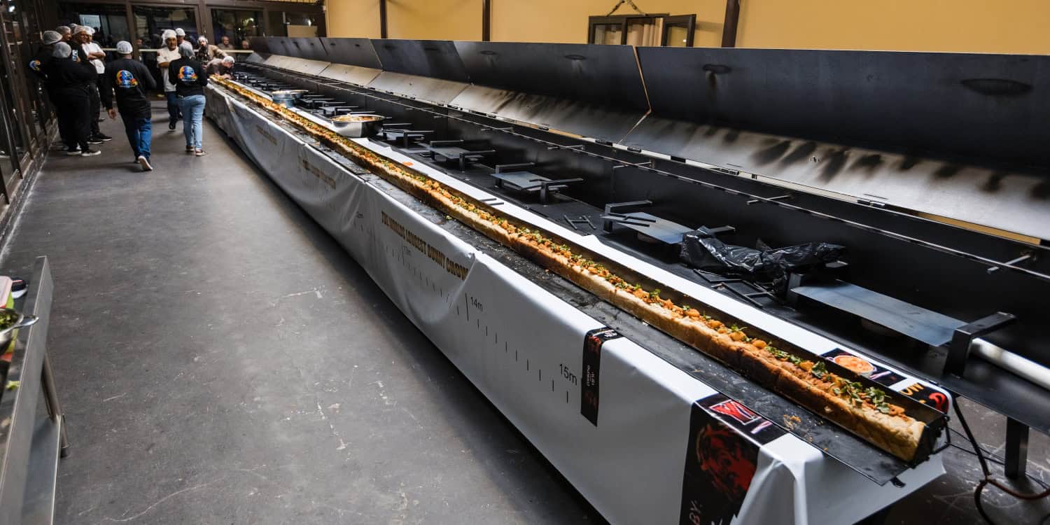 World’s longest bunny chow made at historic 15.98m record attempt