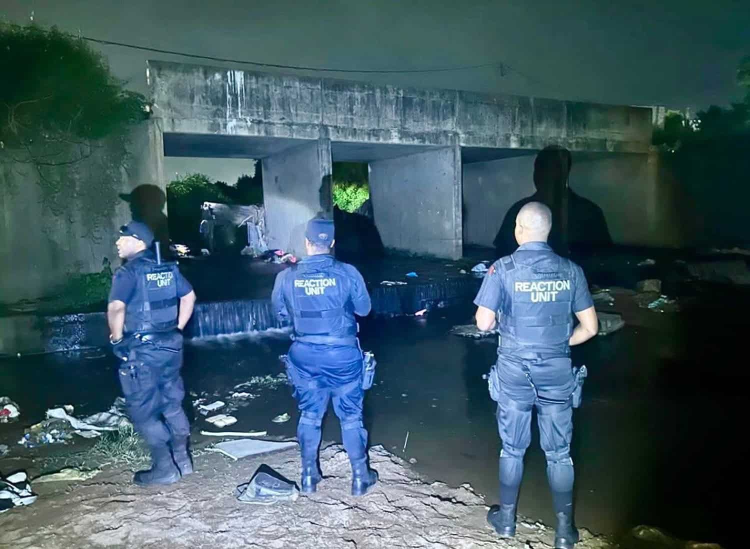 Alleged cellphone thief thrown off bridge in Inanda