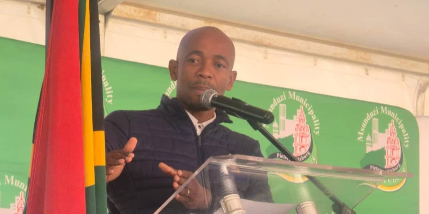 Ashdown residents raise housing and service concerns at IDP meeting