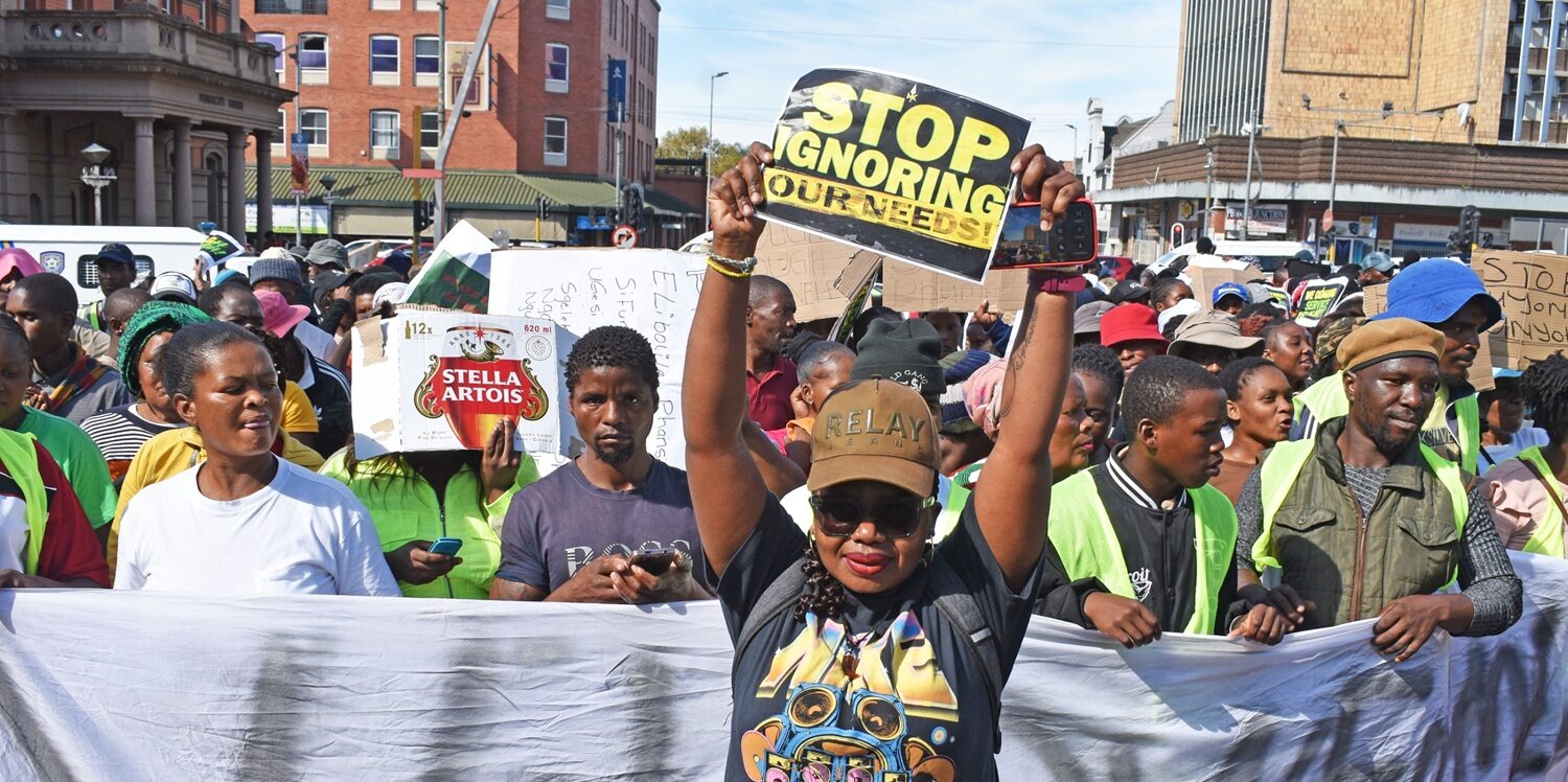 WATCH | Willowfontein erupts as residents march over water, jobs crisis