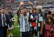 TOPSHOT - Argentina's forward #10 Lionel Messi waves as he leaves the pitch after winning the 2026 World Cup Group J football match between Argentina and Austria at the Dallas Stadium in Arlington on June 22, 2026. (Photo by Paul ELLIS / AFP)