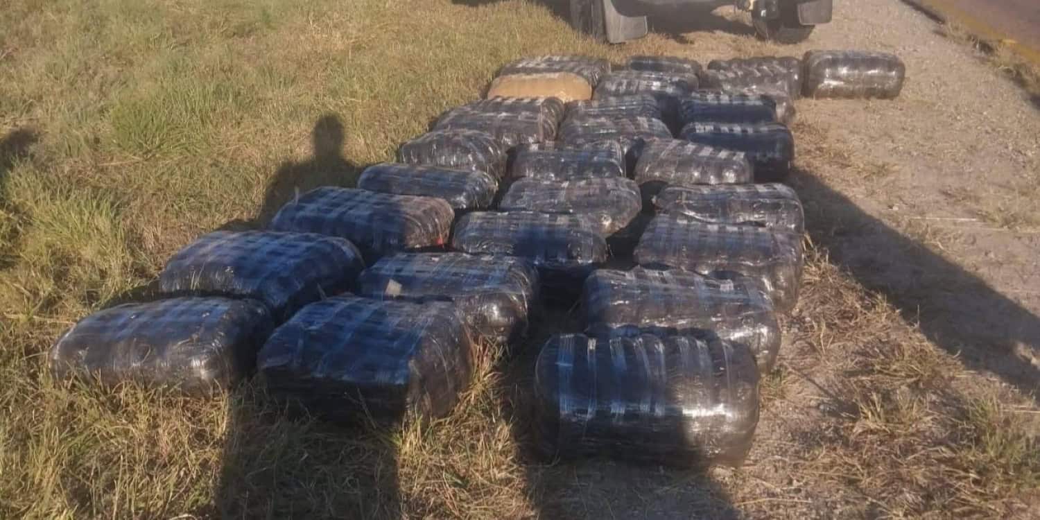 Police seize dagga worth R1.5m, arrest two suspects