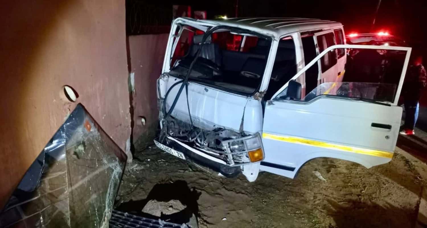 Taxi crashes into crèche wall, leaving 11 injured