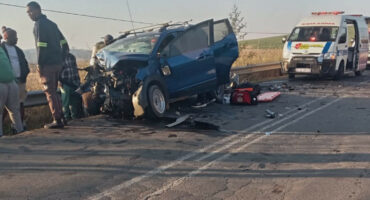 Head-on crash. Photo Midlands EMS