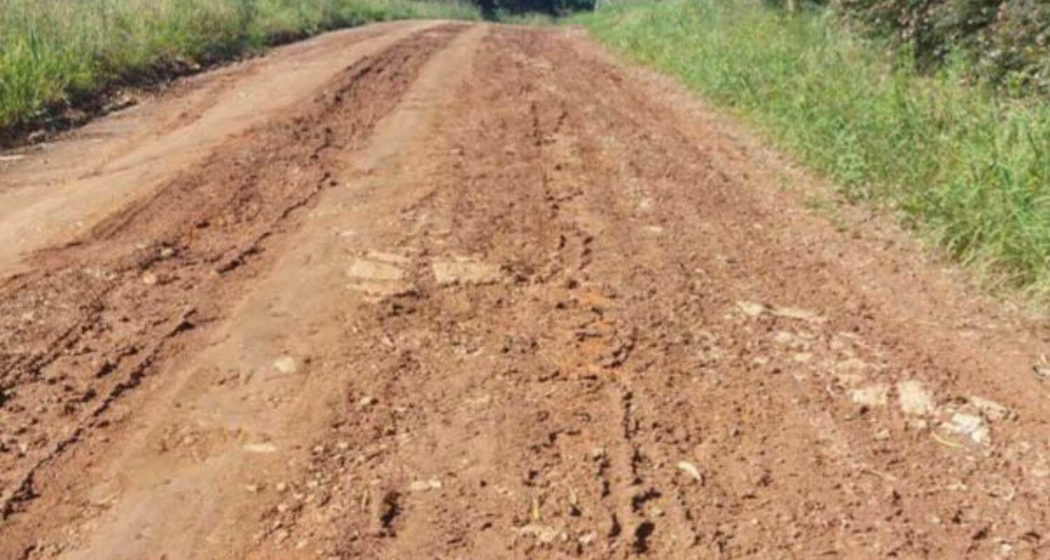 Nottingham Road residents consider funding repairs as road crumbles
