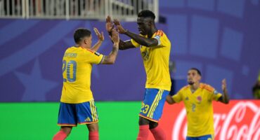 Colombia's midfielder #20 Juan Quintero and Colombia's defender #23 Davinson Sanchez celebrate after winning the 2026 World Cup round of 32 football match between Colombia and Ghana. Photo: AFP