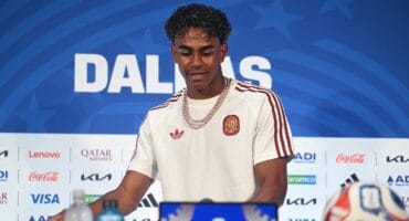 Spain's forward #19 Lamine Yamal arrives for an MD-1 press conference at the Dallas Stadium in Arlington on July 13, 2026, on the eve of the 2026 World Cup football tournament semi-final match between France and Spain. (Photo by MAURO PIMENTEL / AFP)