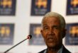 A file image West Indian cricket legend Garfield Sobers addresses a press conference in Colombo on October 21, 2015. Photo: AFP