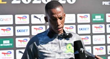 Mamelodi Sundowns defender Divine Lunga escaped unharmed after an alleged Hillbrow shooting incident. ©AlcheGreeff/BackpagePix
