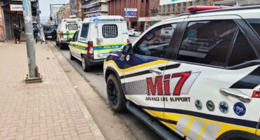 SAPS and emergency medical services at Langalibalele Street where the body of a newborn had been discovered. Photo Supplied