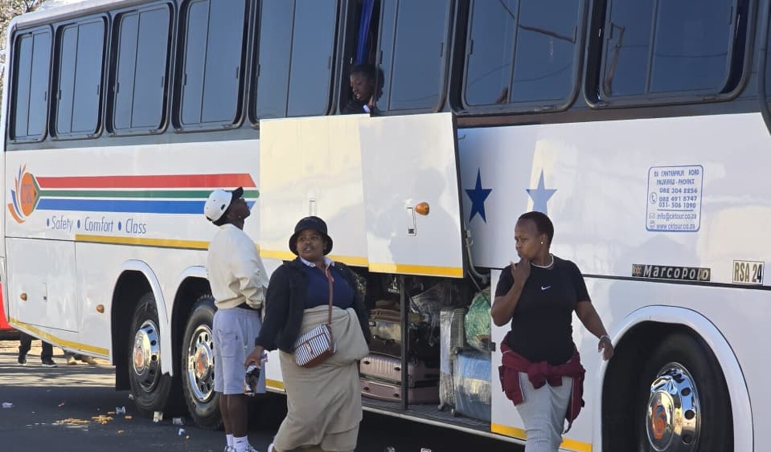 WATCH | Thousands of Zimbabweans leave SA for an uncertain future