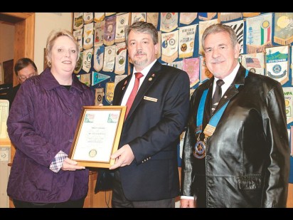 Melodie van Brakel (left) is the founder of Cradle of Hope that empowers abused children and women. She received the Service Above Self Award. With her are Anneas Bolt and Karel du Plessis.