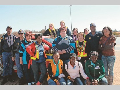 The team, consisting of eleven females, including female employees from the Tarlton South African Police Station and youth members as well as some male police officers pulled over 69 vehicles during a woman's visibility campaign that lasted for an hour.