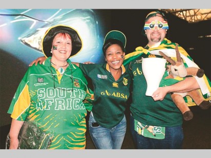 Verskeie pryse is deur loop van die wedstryd tussen Suid-Afrika en Australië by Silverstar Casino se Absa Boktown uitgedeel, onder andere vir die besgeklede ondersteuners.