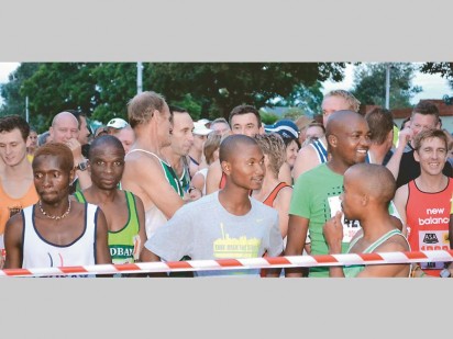 Over 1 000 runners participated in the male and female categories of the 2014 Constantia Kloof 15 km Nite Race.