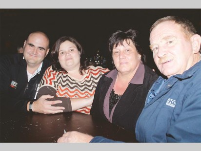 Martin en sy vrou Ronel Vos en Erica en haar man Theo Strydom was in die gehoor om hulle steun aan Gert Koevert te wys.