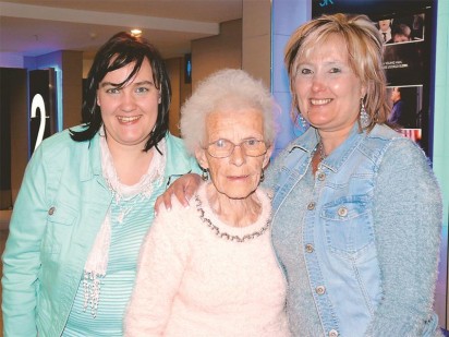 A family affair! Monique, Barbara and Peatitia Olwagen came to see this chick flick.