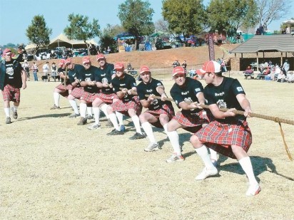 Team Rusty's overpowered the Muldersdrift SAPS team in the tug-of-war event.