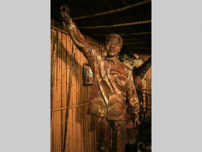 Guests at The Carnivore Restaurant could have had their picture taken with this beautiful Nelson Mandela statue.