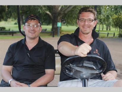 Andries Nieuwoudt en Jan Breytenbach van BB Cement.