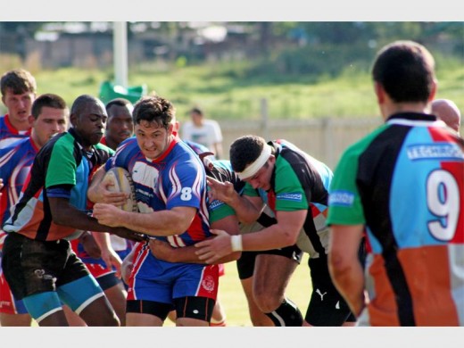 "Keer hom!" het Harlequins Wes-Rand se eerstespan moontlik hier geskree toe hulle Nigel-opponent  met die bal wou spore maak.
