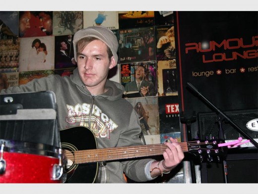 Guitarist Dean Badenhorst from the acoustic duo Beauty & The Guitarist