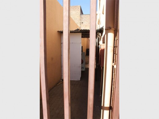 The alleyway where the first victim, 60-year-old Mike Putter, was robbed on 26 May.