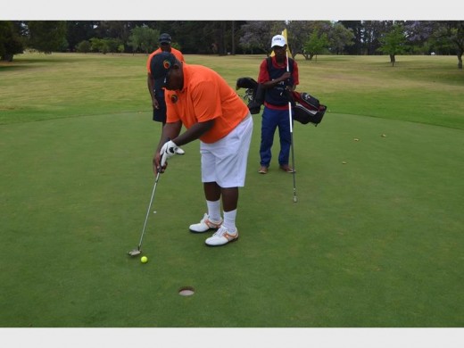 Executive Mayor Mpho Nawa nearing the hole.