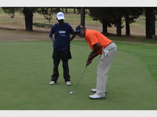 Enoch Ncganga ready to putt