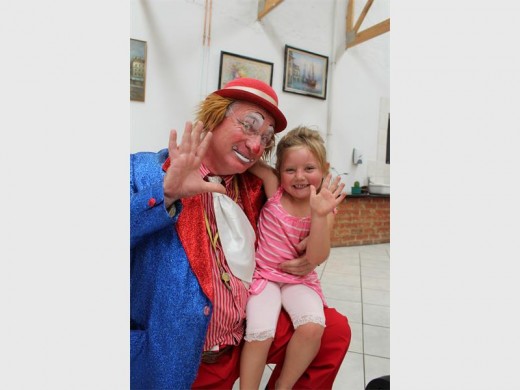 Kallie die nar en Maggie Lottering.