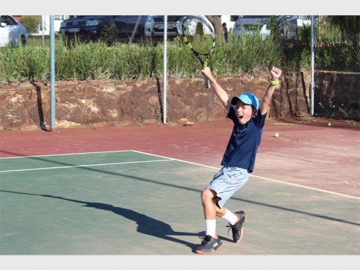 Heinrich celebrates a victory at the Noordheuwel Country Club.