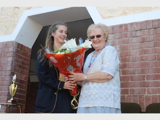 Donna Viljoen se pa is in die 1920s by Monnas ingeskryf. Sy is die tweede van die vierdie generasie wat by díe skool matriekuleer het.