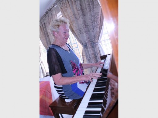 Helena Knoetze, die tehuis se talentvolle musikant.