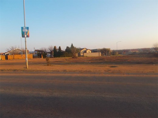 The open space on Dr Steven Biko Drive where Krugersdorp taxi drivers created a new taxi rank.