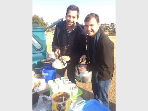 Prisma-lede Wimpie Wasserman en Hernus Coetzee is reg om te bedien. Foto: Ingestuur.