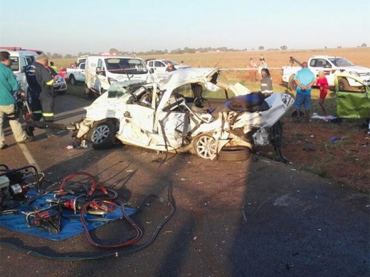 Emergency medical personnel used the Jaws-of-Life to extricate a deceased patient. Photo: ER24