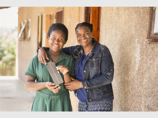 Elspeth Rasimphi and Franscina Nzuzu, pupil and teacher at the St Ansgar's Combined School, both received Woolworths gift cards to the value of R5 000 when Franscina was nominated as the Gauteng finalist in the Woolworths Educational Programme competition. Photo: Woolworths.