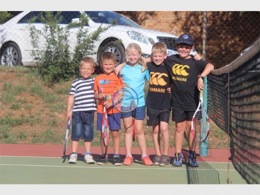 Lede van die Krugersdorpse Tennisklub.