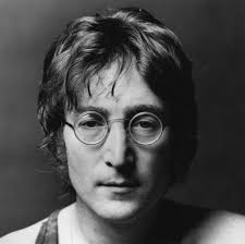 John Lennon was murdered in front of his apartment in Manhatten on Thursday, 8 December 1980 by a crazed fan. Photo: Storify