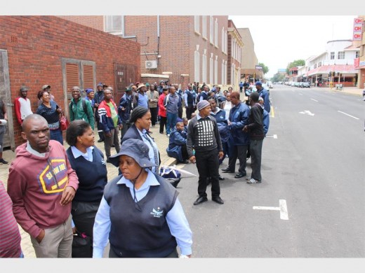 Ockerse Street in Krugersdorp was flooded with Sidas employees.