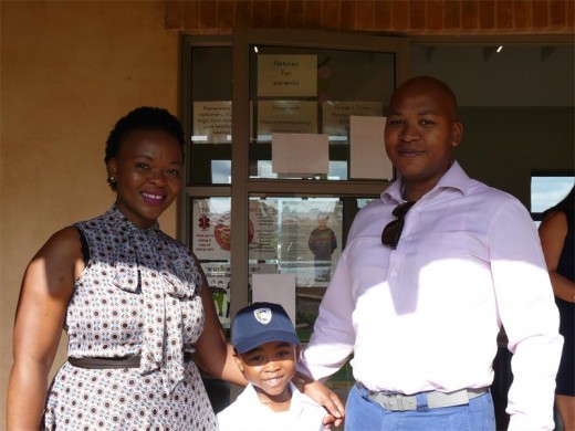 Senzeni and Boitumelo Machogo with their son, Ofentse.