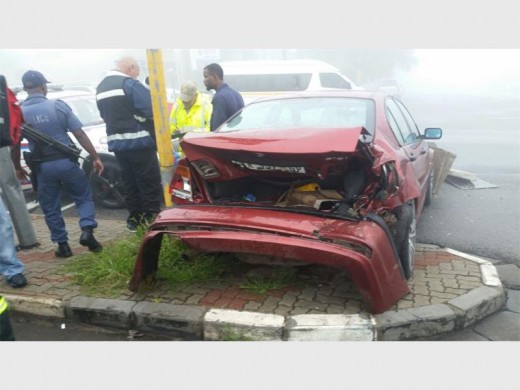 One of the vehicles that was involved in a collision on the corner of Voortrekker and Van Oord Roads this morning.  Photo: Help24